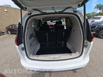 2024 Chrysler Pacifica Touring L 121.6" WB - miniatura 15