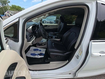 2024 Chrysler Pacifica Touring L 121.6" WB - miniatura 6
