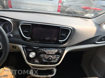 2024 Chrysler Pacifica Touring L 121.6" WB - miniatura 11