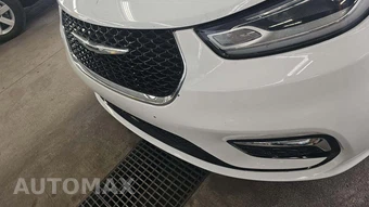 2024 Chrysler Pacifica Touring L 121.6" WB - miniatura 23