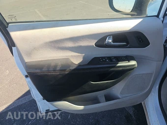2024 Chrysler Pacifica Touring L 121.6" WB - miniatura 9