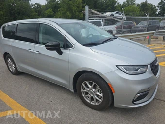 2024 Chrysler Pacifica Touring L 121.6" WB - miniatura 3