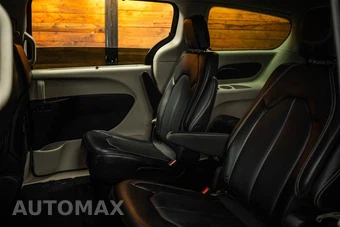 2024 Chrysler Pacifica Touring L 121.6" WB - miniatura 10