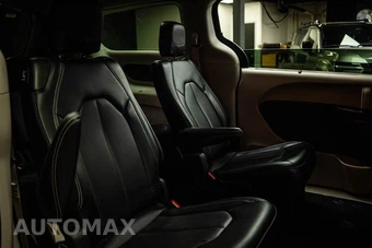 2024 Chrysler Pacifica Touring L 121.6" WB - miniatura 12