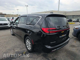 2024 Chrysler Pacifica Touring L 121.6" WB - miniatura 2