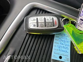 2024 Chrysler Pacifica Touring L 121.6" WB - miniatura 8