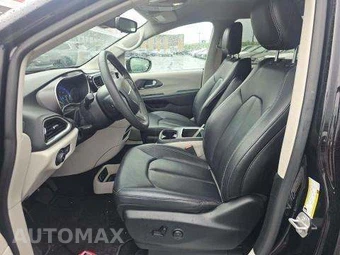 2024 Chrysler Pacifica Touring L 121.6" WB - miniatura 6