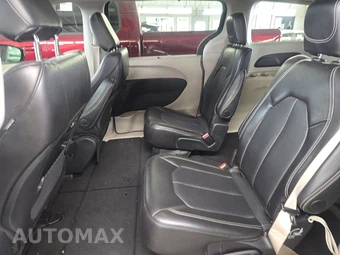 2024 Chrysler Pacifica Touring L 121.6" WB - miniatura 19