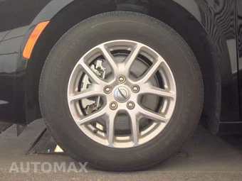2024 Chrysler Pacifica Touring L 121.6" WB - miniatura 9