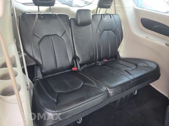 2024 Chrysler Pacifica Touring L 121.6" WB - miniatura 14