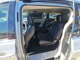 2024 Chrysler Pacifica Touring L 121.6" WB - miniatura 13