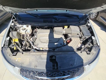 2024 Chrysler Pacifica Touring L 121.6" WB - miniatura 15