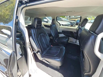 2024 Chrysler Pacifica Touring L 121.6" WB - miniatura 14