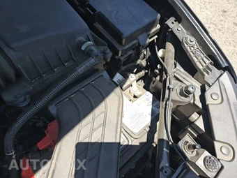 2024 Chrysler Pacifica Touring L 121.6" WB - miniatura 25