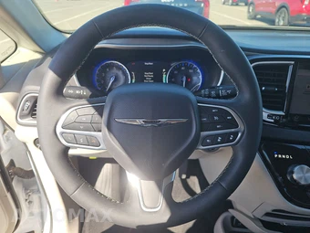 2024 Chrysler Pacifica Touring L 121.6" WB - miniatura 10