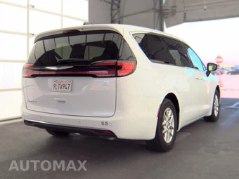 2024 Chrysler Pacifica Touring L 121.6" WB - miniatura 4