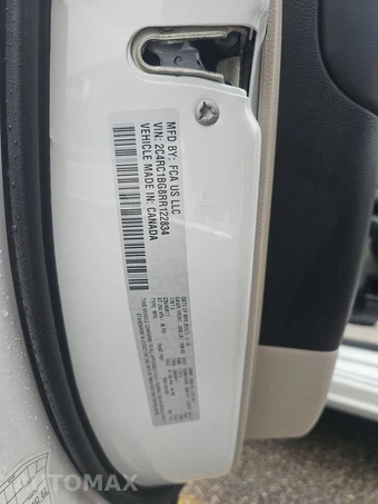 2024 Chrysler Pacifica Touring L 121.6" WB - miniatura 15