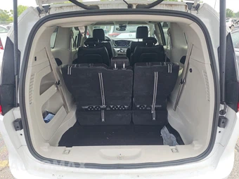 2024 Chrysler Pacifica Touring L 121.6" WB - miniatura 17
