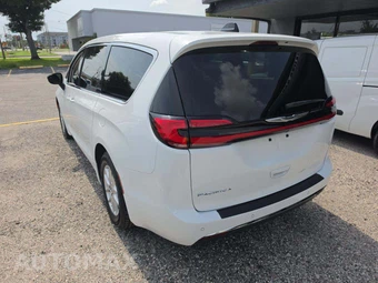 2024 Chrysler Pacifica Touring L 121.6" WB - miniatura 2