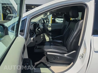 2024 Chrysler Pacifica Touring L 121.6" WB - miniatura 7