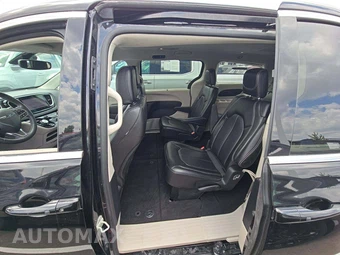 2024 Chrysler Pacifica Touring L 121.6" WB - miniatura 13