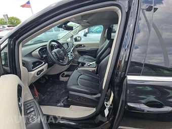2024 Chrysler Pacifica Touring L 121.6" WB - miniatura 6