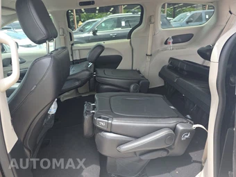 2024 Chrysler Pacifica Touring L 121.6" WB - miniatura 13