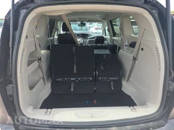 2024 Chrysler Pacifica Touring L 121.6" WB - miniatura 17