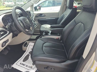 2024 Chrysler Pacifica Touring L 121.6" WB - miniatura 7
