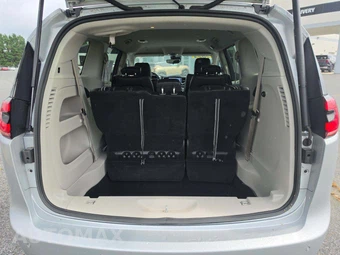 2024 Chrysler Pacifica Touring L 121.6" WB - miniatura 15