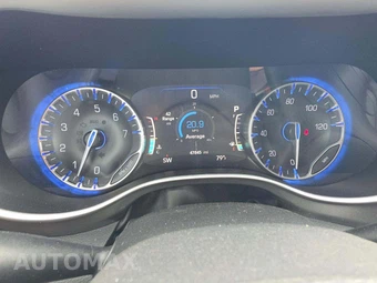 2024 Chrysler Pacifica Touring L 121.6" WB - miniatura 9