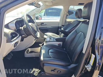 2024 Chrysler Pacifica Touring L 121.6" WB - miniatura 7