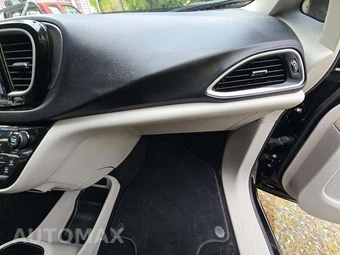 2024 Chrysler Pacifica Touring L 121.6" WB - miniatura 17