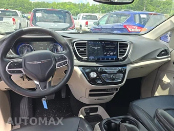 2024 Chrysler Pacifica Touring L 121.6" WB - miniatura 17