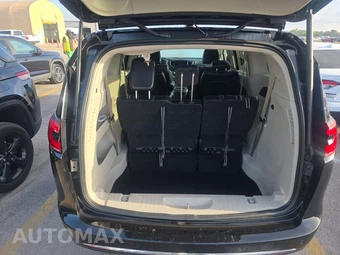 2024 Chrysler Pacifica Touring L 121.6" WB - miniatura 17