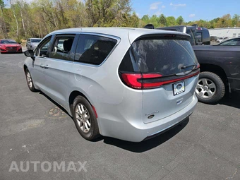 2024 Chrysler Pacifica Touring L 121.6" WB - miniatura 2