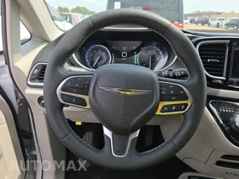2024 Chrysler Pacifica Touring L 121.6" WB - miniatura 10