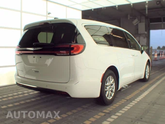 2024 Chrysler Pacifica Touring L 121.6" WB - miniatura 4