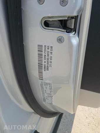 2024 Chrysler Pacifica Touring L 121.6" WB - miniatura 18