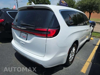 2024 Chrysler Pacifica Touring L 121.6" WB - miniatura 3