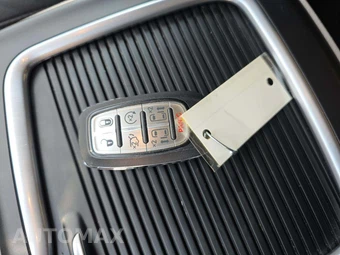 2024 Chrysler Pacifica Touring L 121.6" WB - miniatura 8
