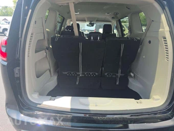 2024 Chrysler Pacifica Touring L 121.6" WB - miniatura 12