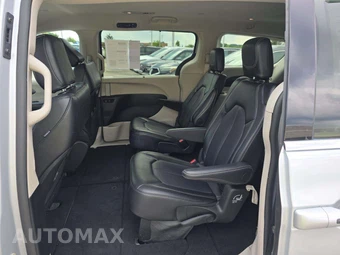 2024 Chrysler Pacifica Touring L 121.6" WB - miniatura 13