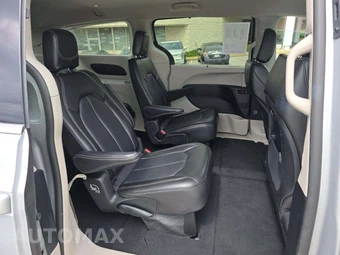 2024 Chrysler Pacifica Touring L 121.6" WB - miniatura 17