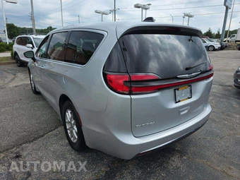 2024 Chrysler Pacifica Touring L 121.6" WB - miniatura 2