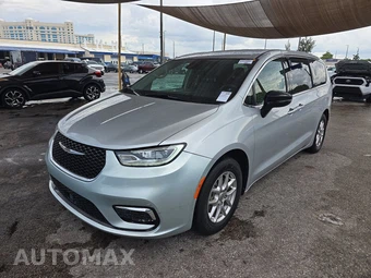 2024 Chrysler Pacifica Touring L 121.6" WB
