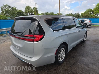 2024 Chrysler Pacifica Touring L 121.6" WB - miniatura 4
