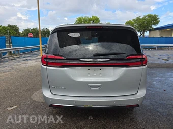 2024 Chrysler Pacifica Touring L 121.6" WB - miniatura 5