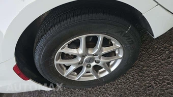2024 Chrysler Pacifica Touring L 121.6" WB - miniatura 21