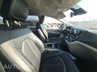 2024 Chrysler Pacifica Touring L 121.6" WB - miniatura 8